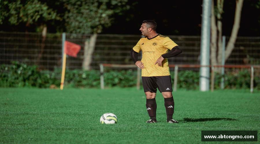 星空·综合体育官方网站汗水诠释荣耀，坚定向前